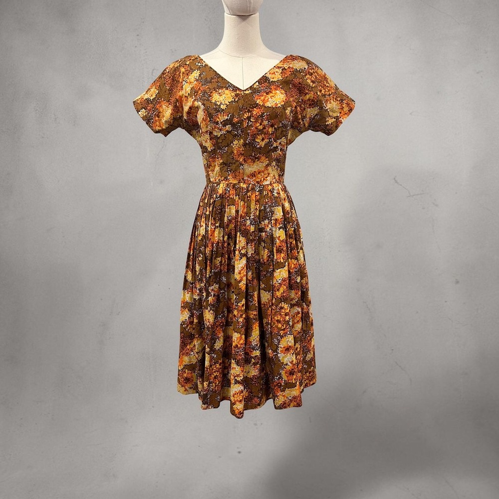 Vintage 1950s Floral Fit and Flare Tea Dress Brown Orange Small Women Fall MCM